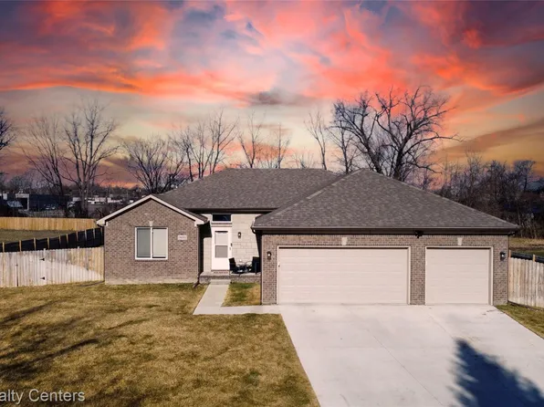 36303 Egan St, Clinton Township, MI 48035