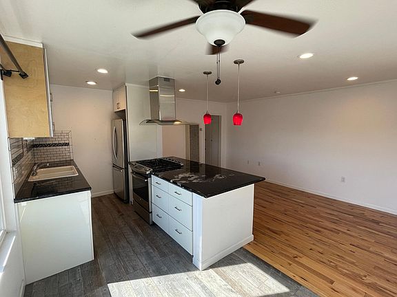 4th image of 4915 Sawtelle Blvd #6