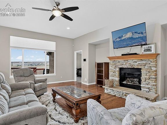 3rd image of 6178 Cumbre Vista Way
