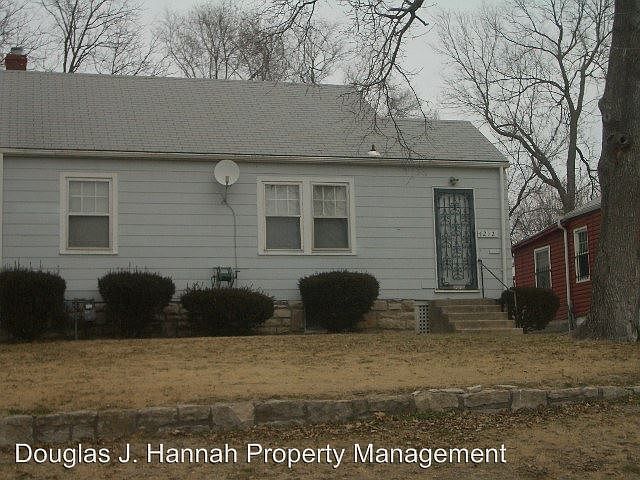 1st image of 4212 E 69th St