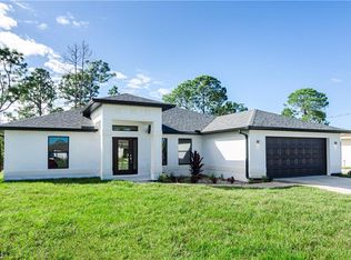 2707 Villa Ave S, Lehigh Acres, FL 33976