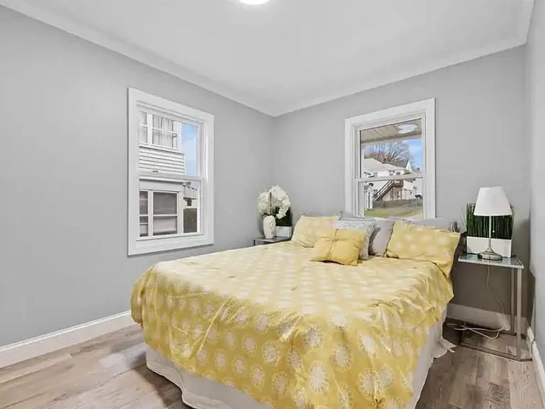 212 Greene St — Photo 7