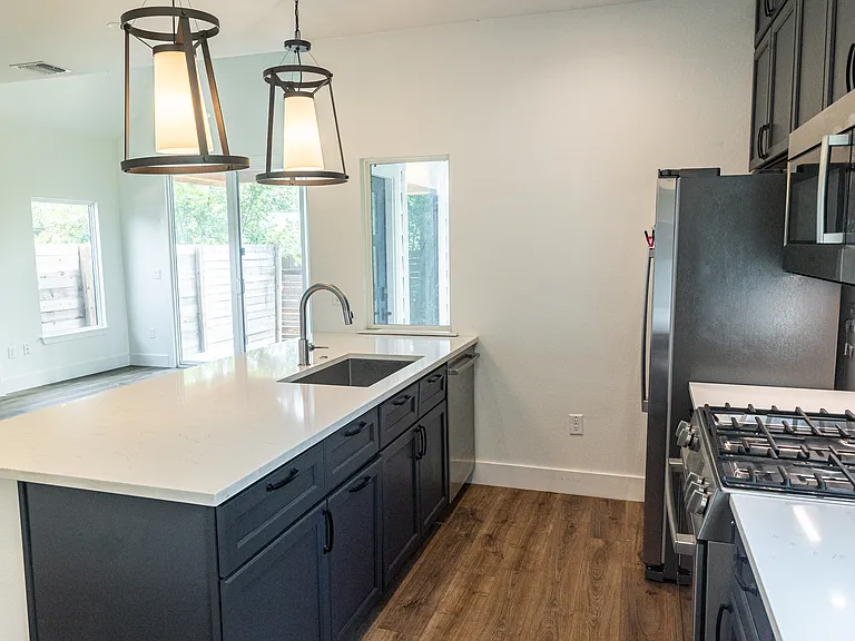 1711 Tillery St — Photo 7