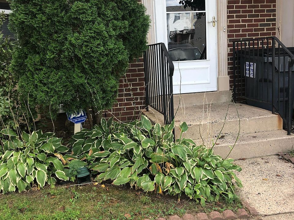 2nd image of 309 Independence Dr