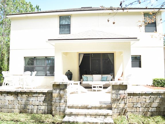 3rd image of 260 S Arabella Way