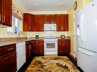 6212 Frosty Winter Ct, Centreville, VA 20120