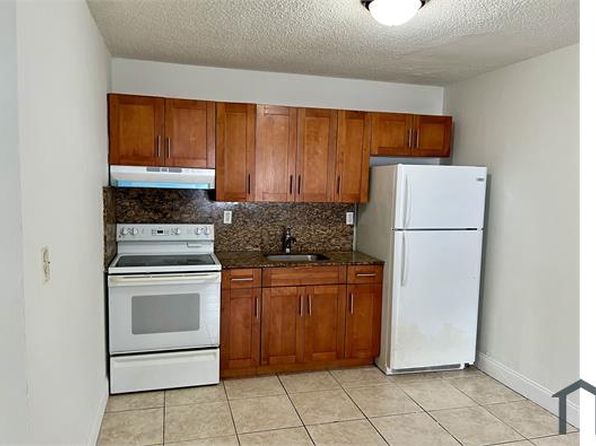 21 NW 59th St #7