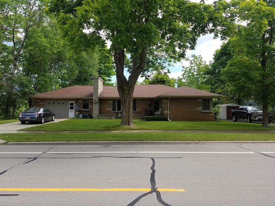1st image of 730 S 3rd St