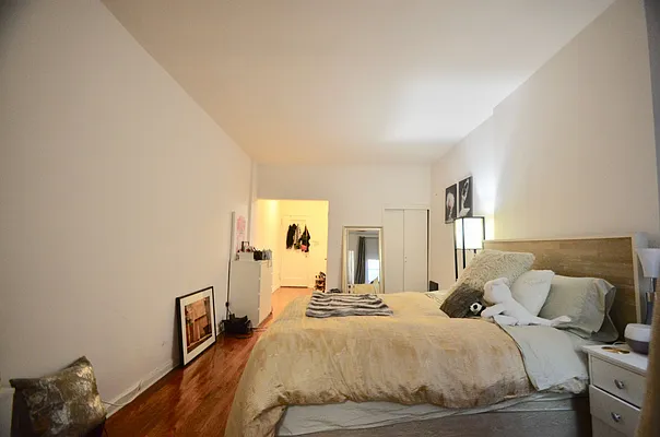 Rented by Compass | media 2