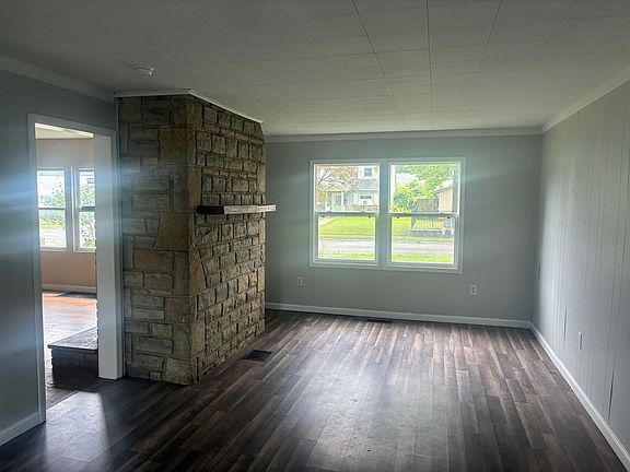 4th image of 965 Bernhard Rd