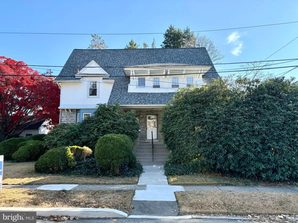 4132 School Ln, Drexel Hill, PA 19026