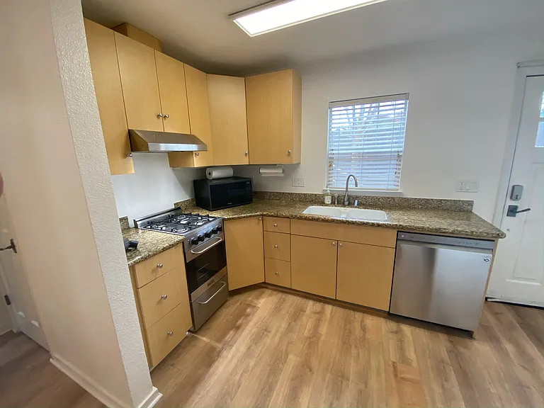 156A Valley Oak Dr #156A — Photo 6