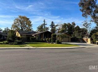 3105 Loveland Way, Bakersfield, CA 93309