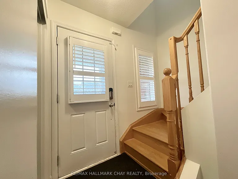 17 Ferris Ln — Photo 11