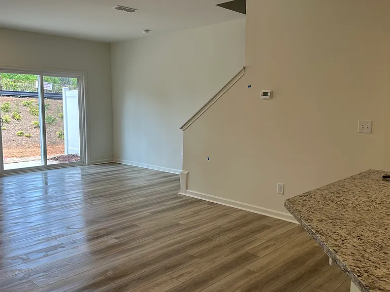 169 Parkerlane — Photo 9