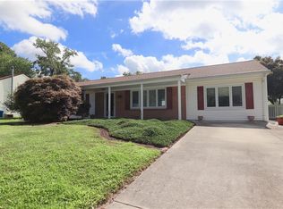 460 Bethune Dr, Virginia Beach, VA 23452