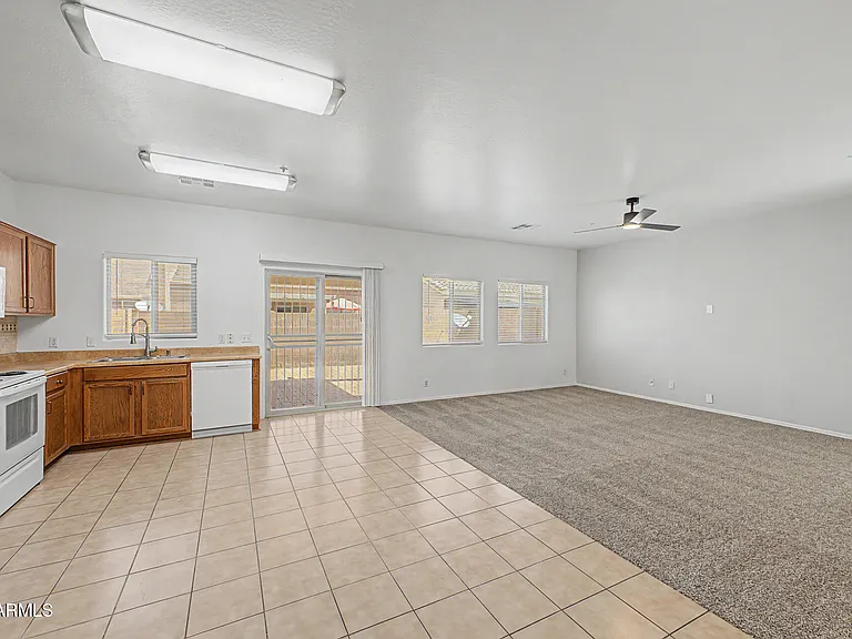 8748 W Wood Dr — Photo 9