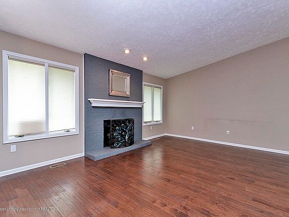 5th image of 2366 Emerald Forest Cir