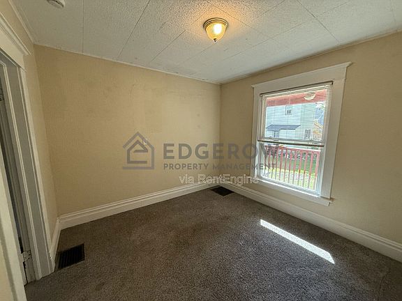 2nd image of 1041 Hamilton Ave NW APT 3