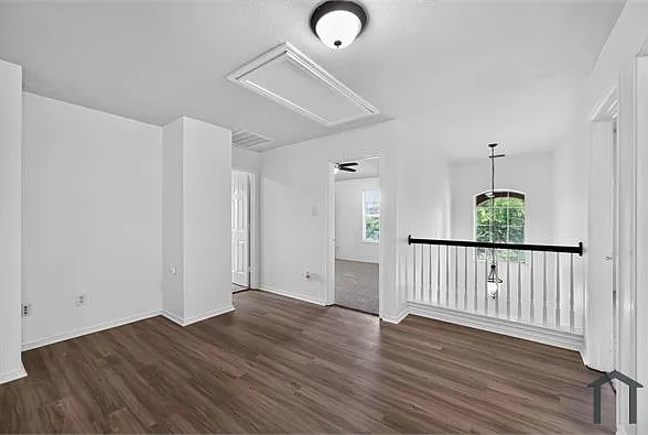 1009 Youkum Ct — Photo 30