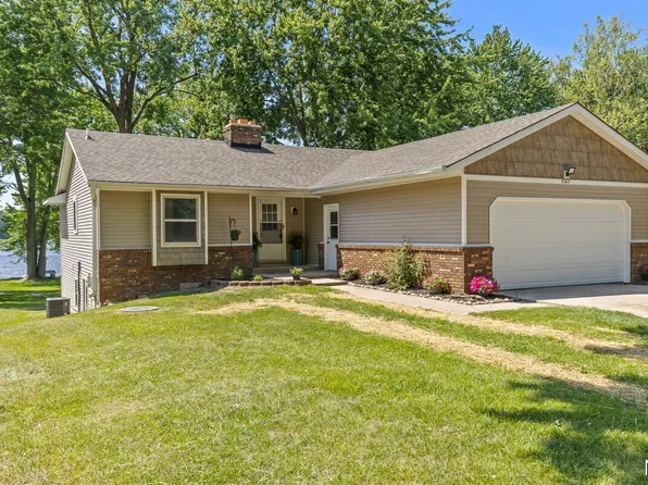 8303 Cowan Lake Dr NE, Rockford, MI 49341