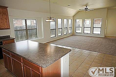 4th image of 2444 Foxwood Ln