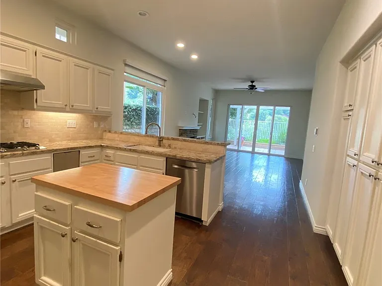 2510 Renata Ct — Photo 4