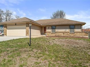 6506 Brentwood Ct, Grandview, MO 64030