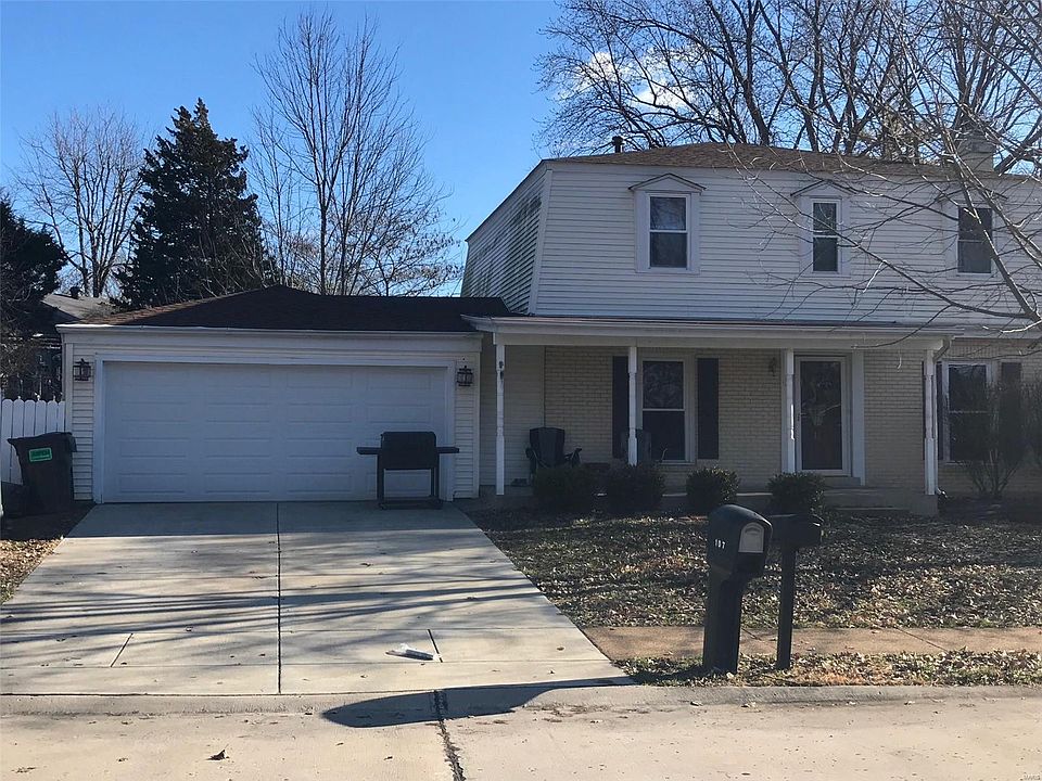 2nd image of 107 Oak Dr