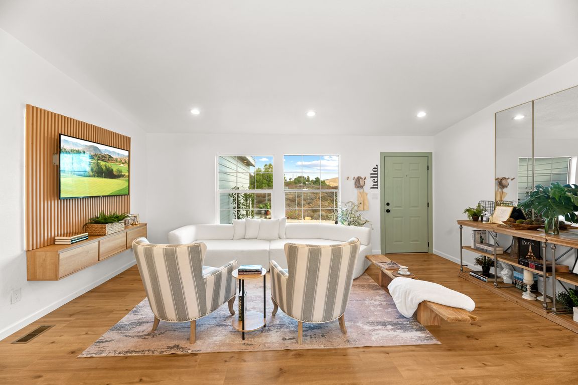 next background image