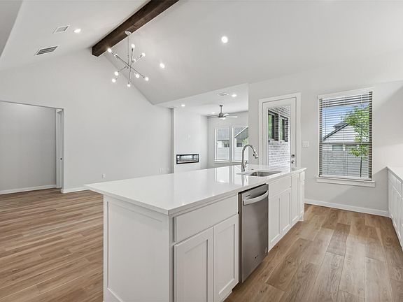 4th image of 4421 Rustic Ridge Dr