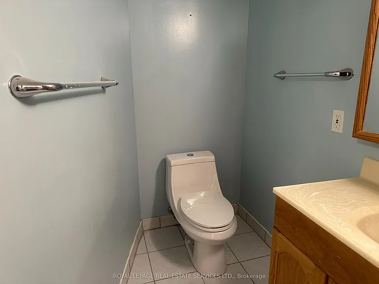 1301 Holton Heights Dr #LWR LVL — Photo 14