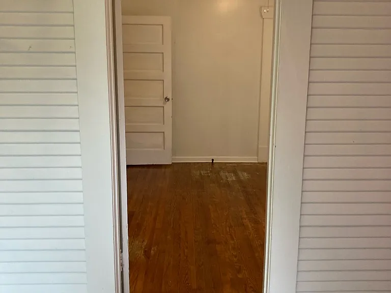 421 Rutherford St — Photo 30