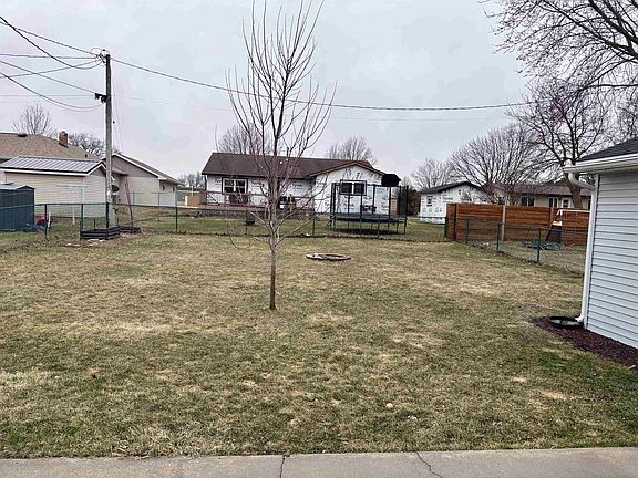 5th image of 245 Ridge Avenue