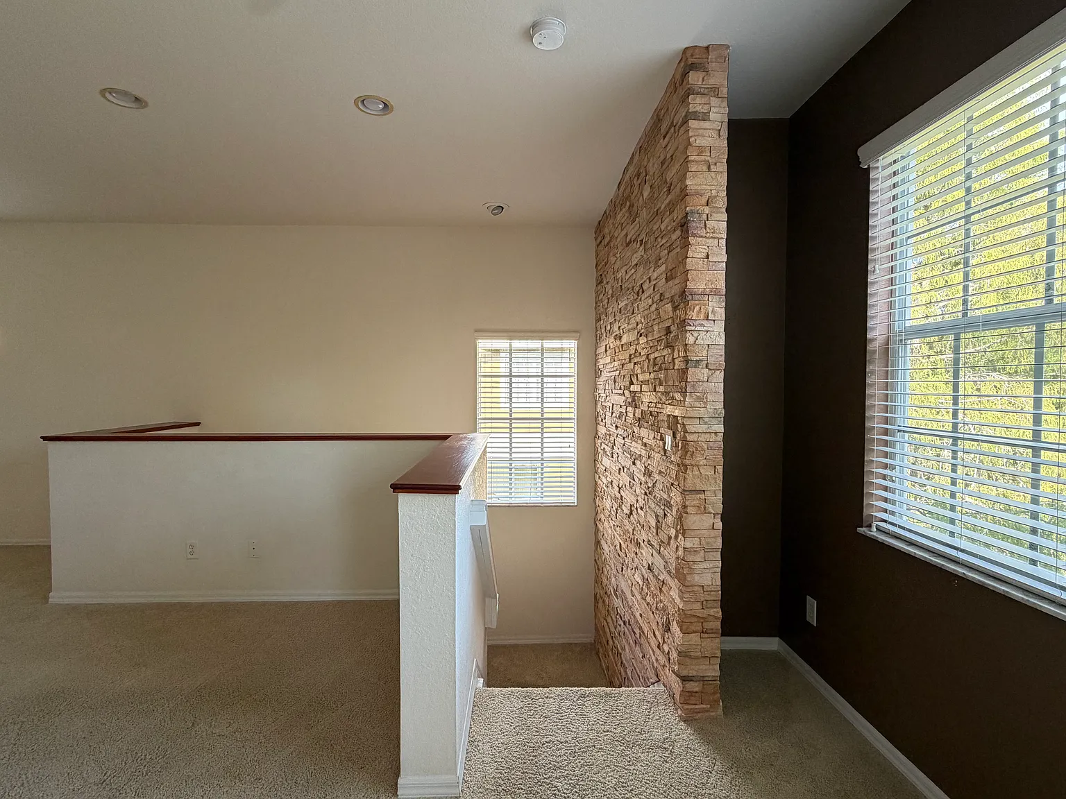 3 bed, 1417 sqft, $2,150 — Photo 2