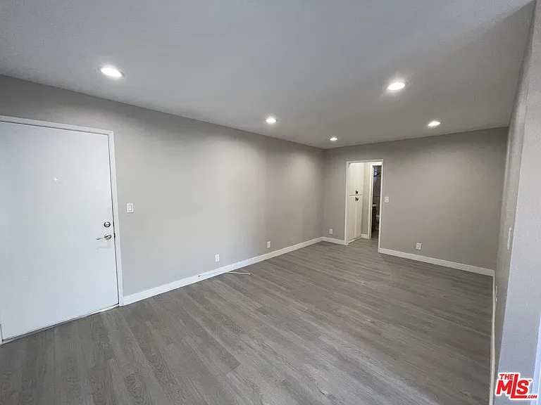 1830 Federal Ave — Photo 9