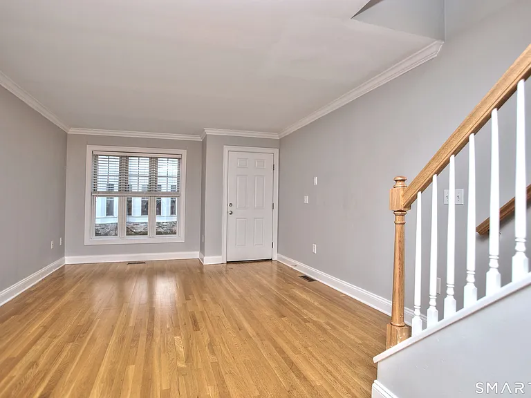 39 Maple Tree Ave #52 — Photo 9