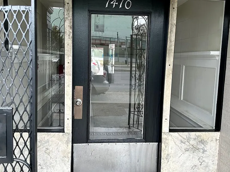 1410 Broadway — Photo 2