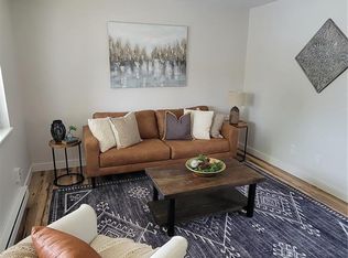 10601 Carroll Wood Way, Saint Louis, MO 63128