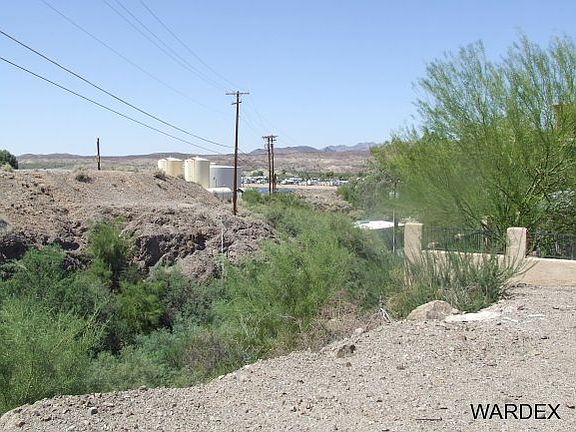 3rd image of 8638 Miraleste Shores Dr