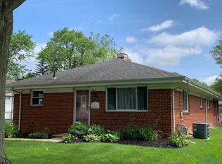 1004 Birch Ave, Maumee, OH 43537