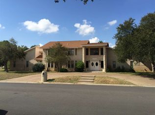 320 Merlin Rd, Laredo, TX 78041