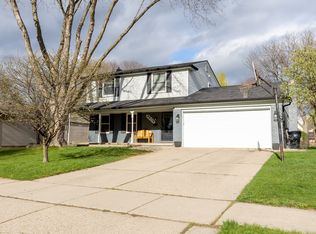 4808 Stoddard Dr, Troy, MI 48085