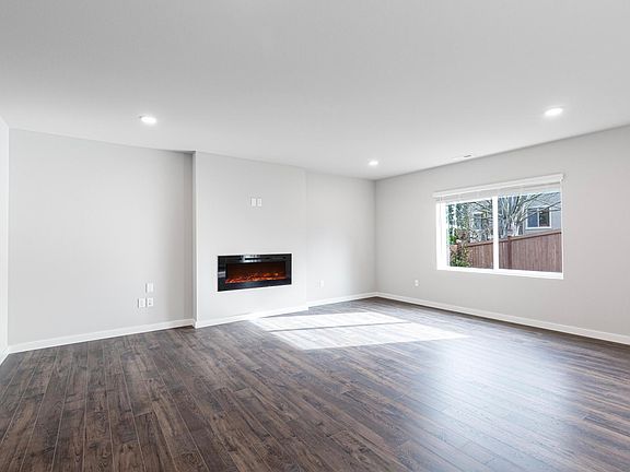 3rd image of 206 145th St SE