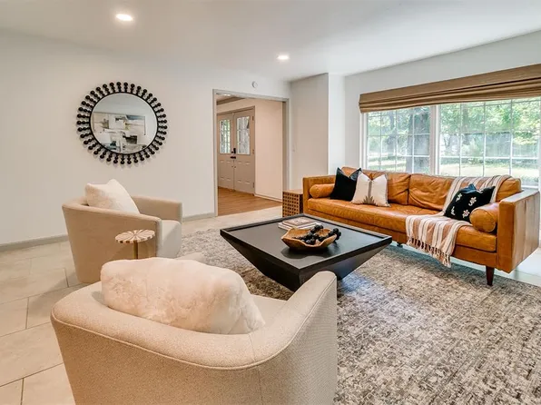 1901 Whipporwill Ct, Edmond, OK 73013