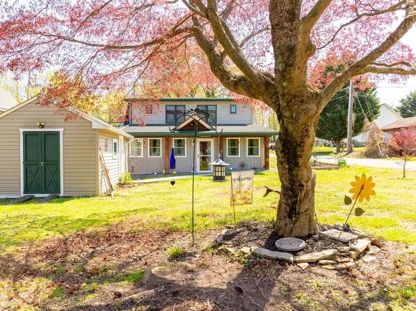 144 S Park Dr, Earleville, MD 21919