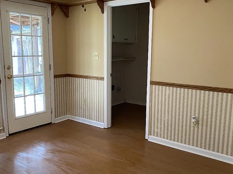5837 Red Barn Rd — Photo 6