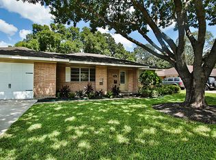 5442 Redstart St, Houston, TX 77096