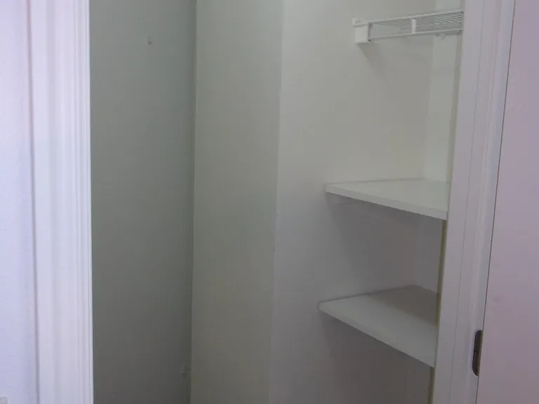 88 E Rainbow Way — Photo 32