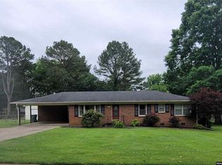 152 Buckley Dr, Martin, TN 38237